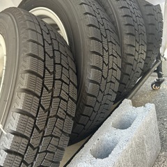 スタッドレスタイヤの画像