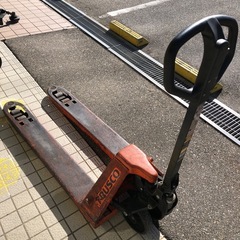 【店頭お渡し限定】（25-11-14）TRUSCO　ハンドパレットトラック　THP-20の画像