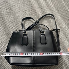 ZARA ショルダーバッグの画像