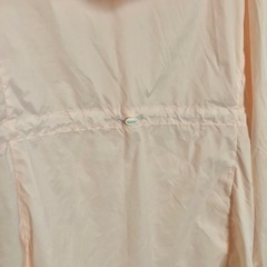 ノースフェイスウィンドブレーカーの画像