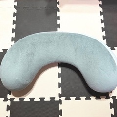 エルゴ　授乳枕　の画像