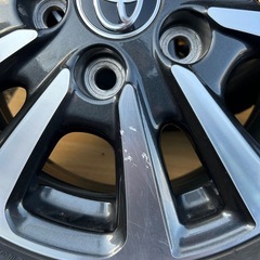 トヨタ純正アルミセットの画像