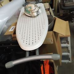 アイロンとアイロン台、動作確認済み、まだまだ使えます、の画像