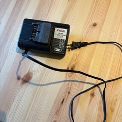 インパクトの充電器の画像