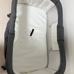 【中古ベビーベッド】美品　移動式　折りたたみの画像