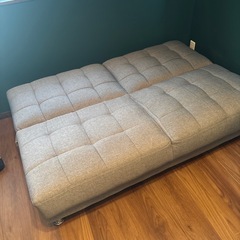 ソファーベッドの画像