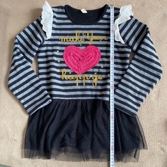 女の子　トレーナー　130の画像