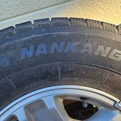 中古品　スタッドレスタイヤホイール付　（ナット付き　265/70R/16  4本セットの画像