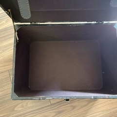 アンティーク調収納ボックスの画像