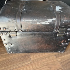 アンティーク調収納ボックスの画像