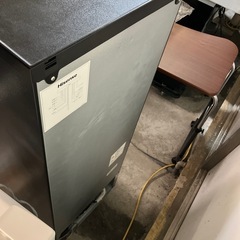 I 2511-390 ハイセンス　ノンフロン冷凍冷蔵庫　HR-G16E2NA 2022年製　動作確認済み　キズ汚れ有りの画像