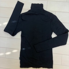 黒　薄手ファスナーニットの画像