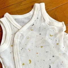 ベビー肌着 2枚セット 水色・クリーム色の画像