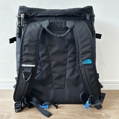 【THE NORTH FACE リュック】黒✖️イエロー〈キッズ〉の画像
