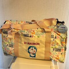 ドラえもん ボストンバッグの画像