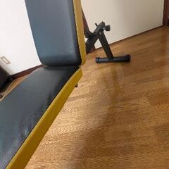 筋トレベンチの画像