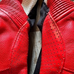 美品！使用少！RSタイチ NXL305 レーシングスーツ 希少サイズLスリムの画像