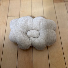 ベビー枕2つの画像