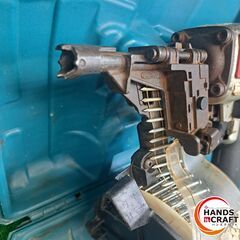 ✨マキタ　中古　AN611　常圧釘打機　ケース付き✨うるま市田場✨の画像