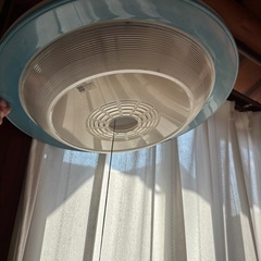 レトロな照明器具　水色　蛍光灯付きの画像