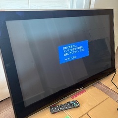 テレビ2点　①Panasonicビエラ42v問題なく見れます。②SHARP AQUOS 32型ジャンク　同時引き取りのみの画像