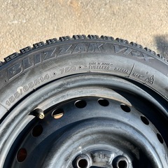 軽カー用スタッドレスタイヤの画像