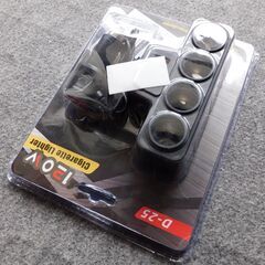 ４連シガーソケット　ＵＳＢ端子付き　未使用・未開封の画像