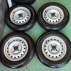 超激安‼️ダイハツ純正 ホイール付き新品タイヤ‼️ 2022年製造 145/80R13 の画像