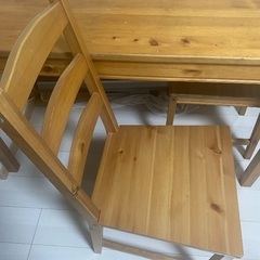 ダイニングテーブル　椅子2脚の画像