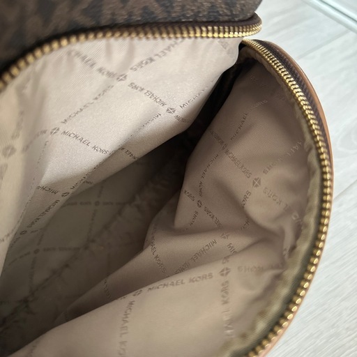 【正規品】?MICHEAL KORS マイケルコース ブラウンリュック