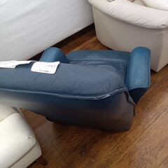 ★リユースのサカイ水戸店★  座椅子 ダークブルー H75×D70×W75 クリーニング済み MT6270の画像