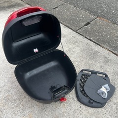 GIVI(ジビ) バイク リアボックス SUZUKIの画像