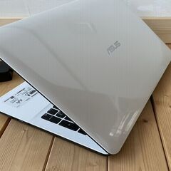 💻ASUS X555L/Windows11/i3-5005U 2.0GHz/RAM12GB/SSD新品256GBの画像