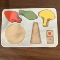 【中古】木の葉 木のおもちゃ　3歳以上向け　木工遊具の画像