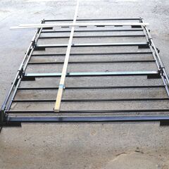 軽自動車のルーフキャリア ８本脚 です。の画像