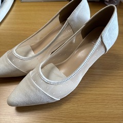 ROPE PICNICの白いパンプスの画像