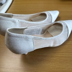 ROPE PICNICの白いパンプスの画像