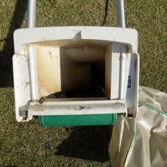 Ｎａｔｉｏｎａｌ　芝刈り機　ＥＹ２２３３の画像