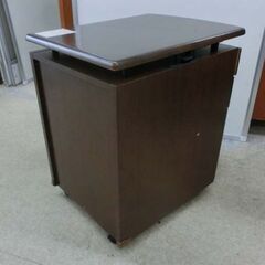 袖机 ブラウン 木製 小泉産業製 幅41×奥行52×高さ60.5 サイドワゴン 引き出し 3段 サイドテーブル 札幌市 西野店の画像