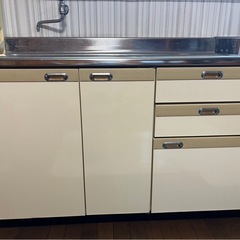 キッチン流し台　ガステーブルの画像