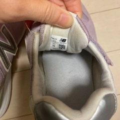 ニューバランス　子供用スニーカー　22cmの画像