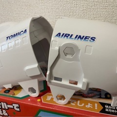 トミカキャリアカー&カーゴジェットセットの画像
