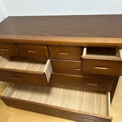 木製タンスの画像