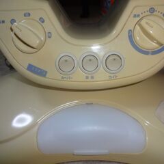 小型卓上扇風機の画像