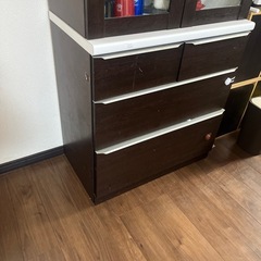 【決まりました。】食器棚の画像