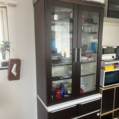 【決まりました。】食器棚の画像