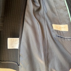 レディーススーツの画像