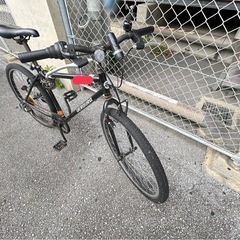 パンク　
自転車の画像