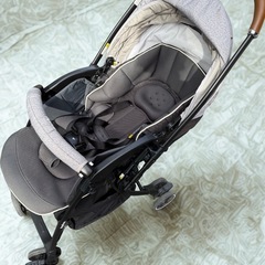 アップリカ　ベビーカーの画像