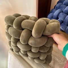 ほぼ新品✨クッション2個セットの画像